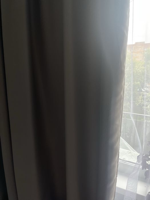 Продам шторы в отличном состояний