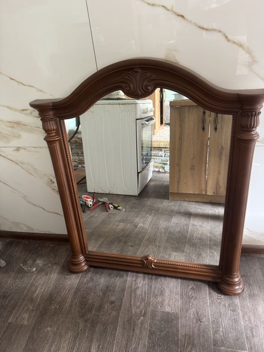 Зеркало на трюмо