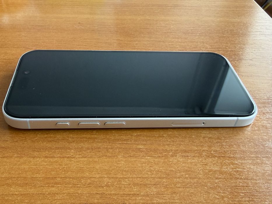 Iphone 16/256 silver с гарантией