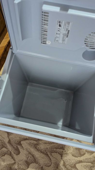 Lada frigorifica Mobicool V30