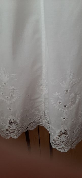 Бяла  рокля на  KENSOL