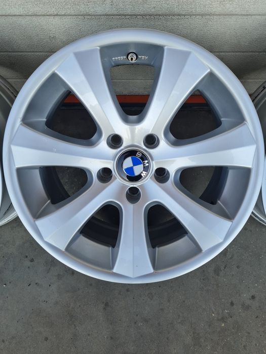 Джанти DEZENT за BMW E39 E60 R17 5x120 ET18 8J