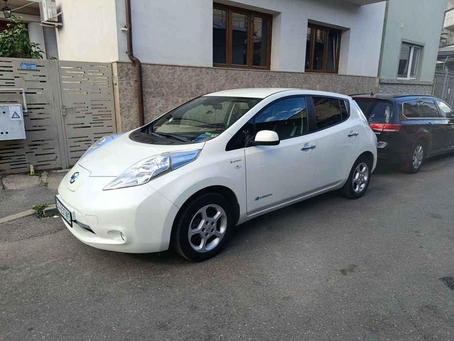 Nissan Leaf 30kw Full Electric