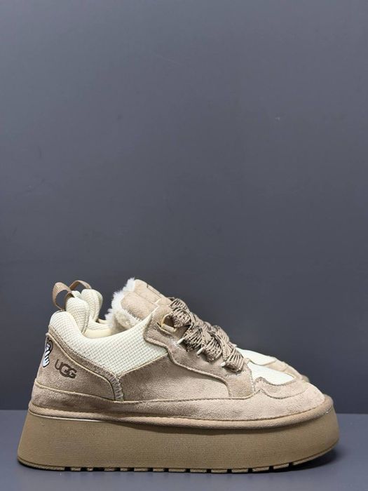 UGG Lowmel Sand