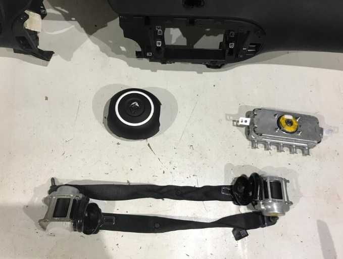 Renault Twingo 2 - plansa de bord - kit airbag volan pasager - centuri