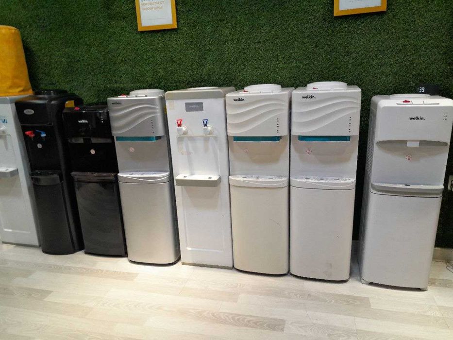 Продается кулер для воды – горячая и холодная вода!