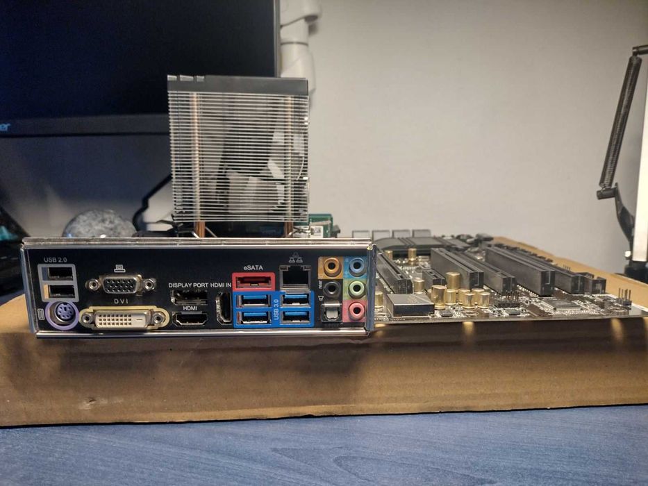 Дъно ASRock,CPU QuadCore Intel Core i5,RAM - 24 GB