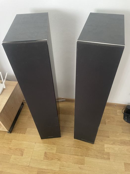 Boxe Bowers & Wilkins 683 S2