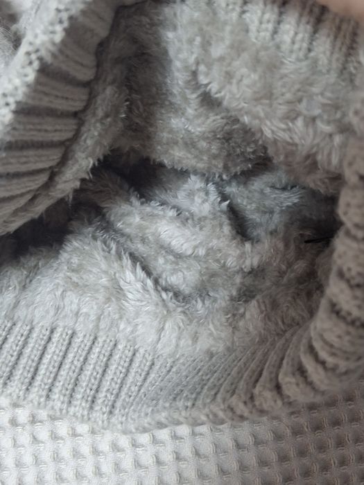 Зимни топли шапки за ученичка Ugg, Pamami ,HM.