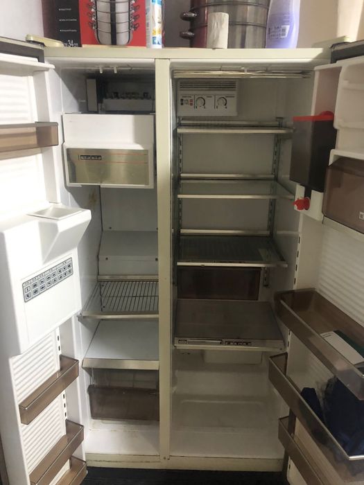 Продам холодильник с морозильником