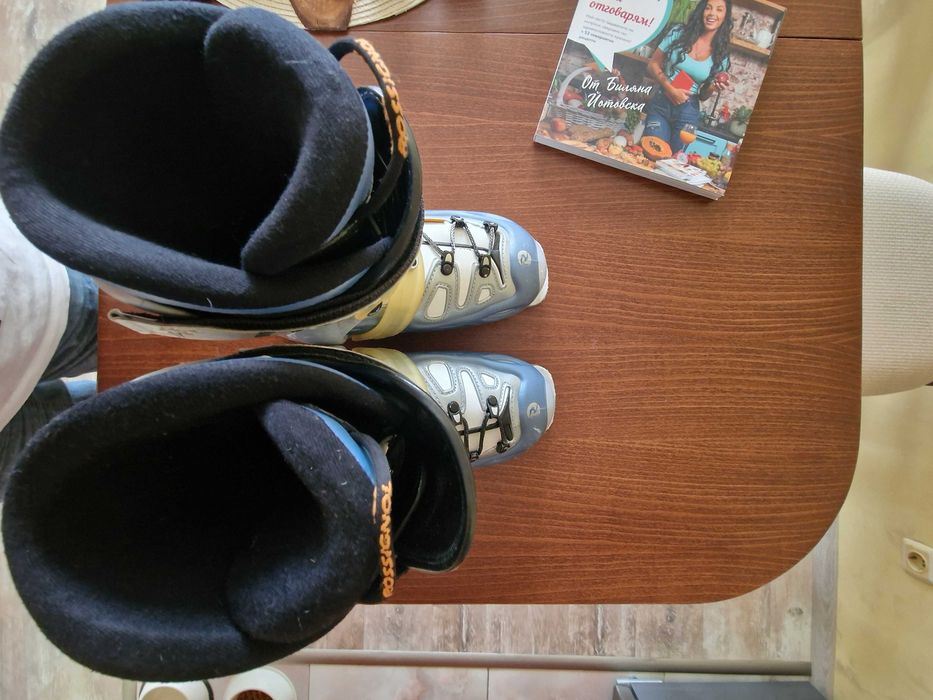 ски обувки Rossignol