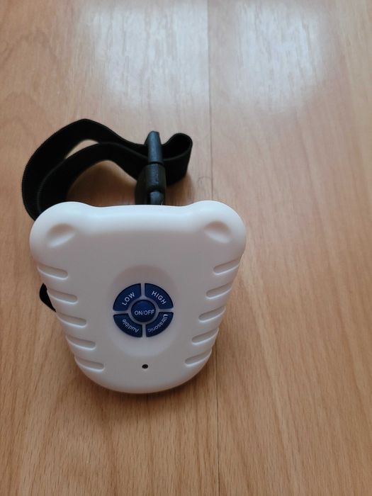 Mini zgarda anti-latrat, cu ultrasunete, nou