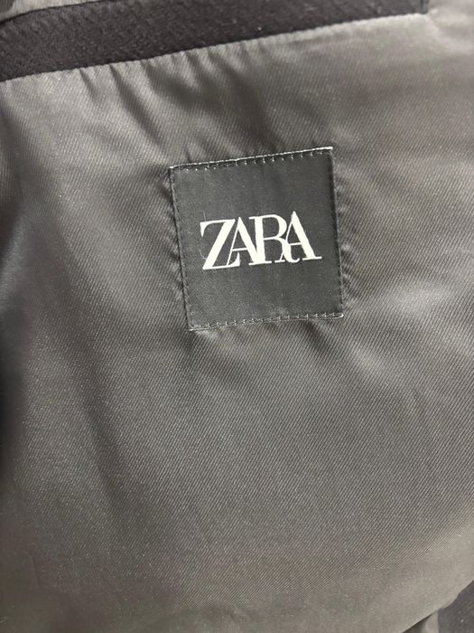 Продам пальто ZARA черного цвета