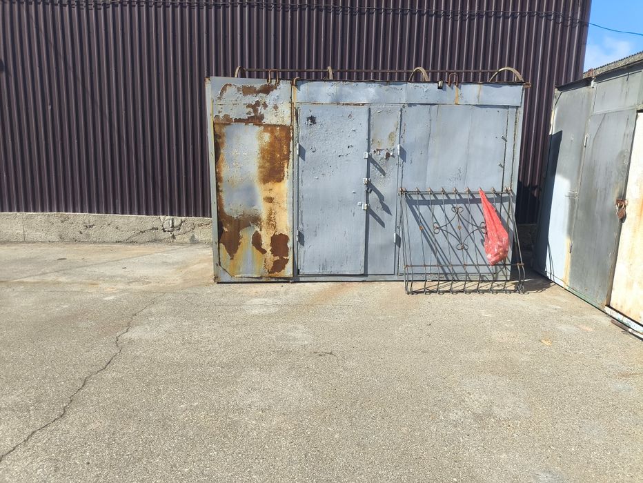 Продам вагончик 2 штуки одинокого размера