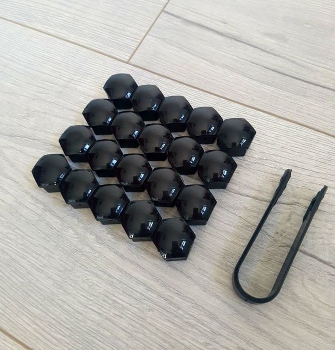 Capace-Prezoane-Negre-Lucios-17mm-Audi-Bmw-Mercedes-Renault-Skoda-Volkswagen