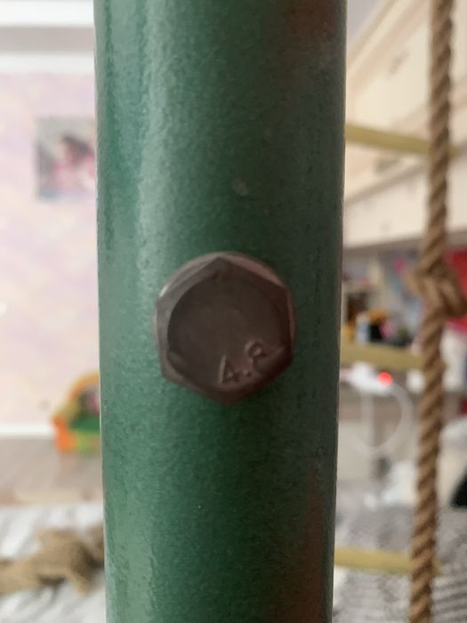 продам спортивную стенку (турник)