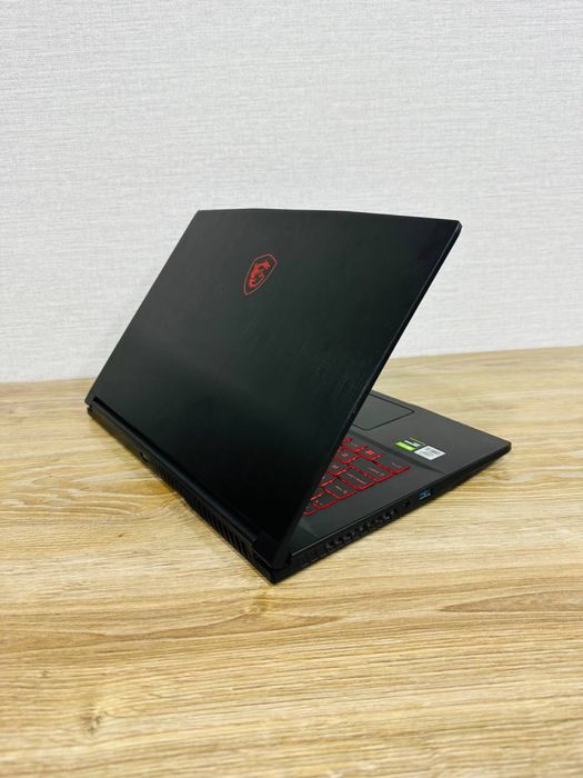 Недорого MSI Core i5-12 Ядерный Мощный, Игровой ноутбук для Игр и IT