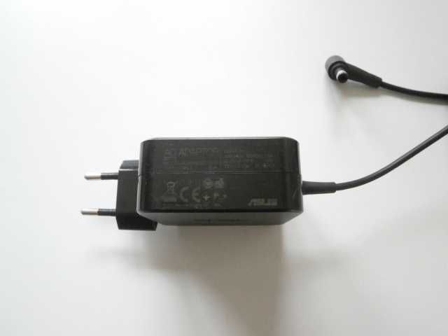 Захранващ адаптер Asus
