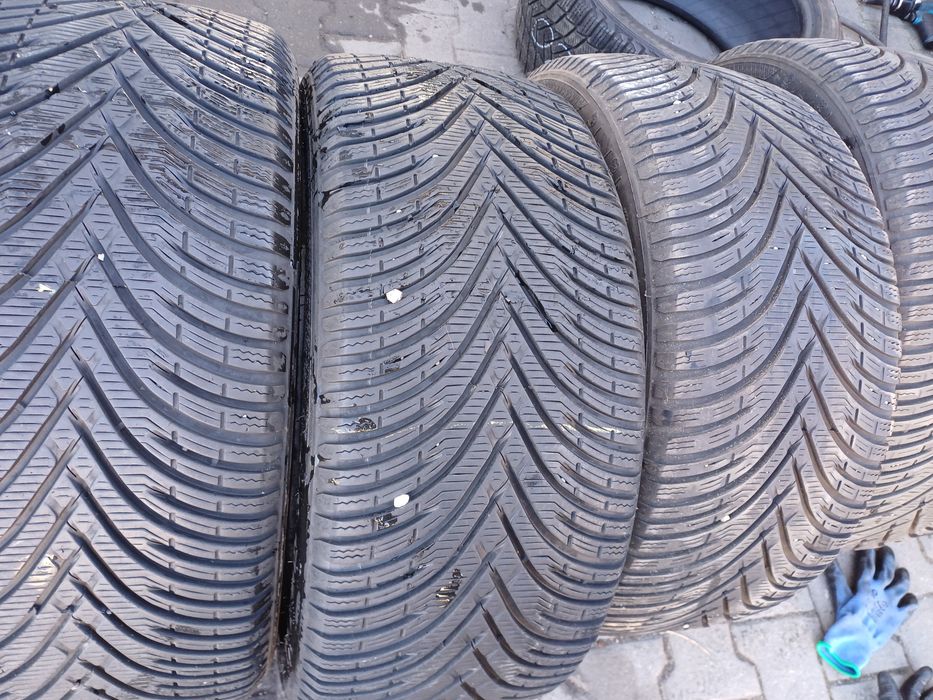 Гуми 245/40/18 Клебер