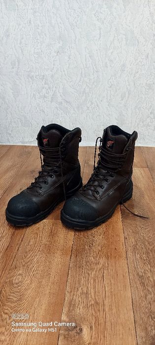Продам спец.ботинки (safety boots) RED WING , размер 43