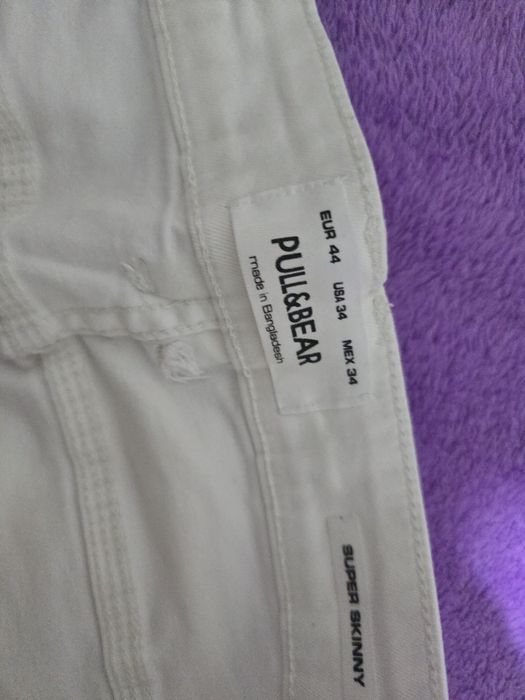 Blugi super skinny albi Pull&Bear