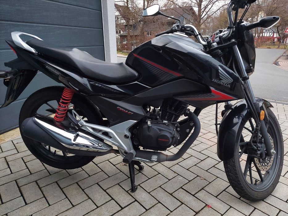 HONDA CB 125F 125R IMPECABILA Imp Germania! ( CBF 16 ani A1 CBR YZF )