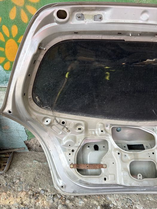 Крышка Nissan Almera