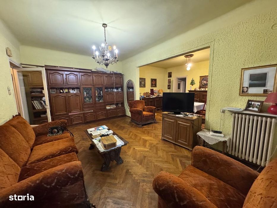 Vanzare apartament patru camere in vila Cotroceni Romniceanu piata