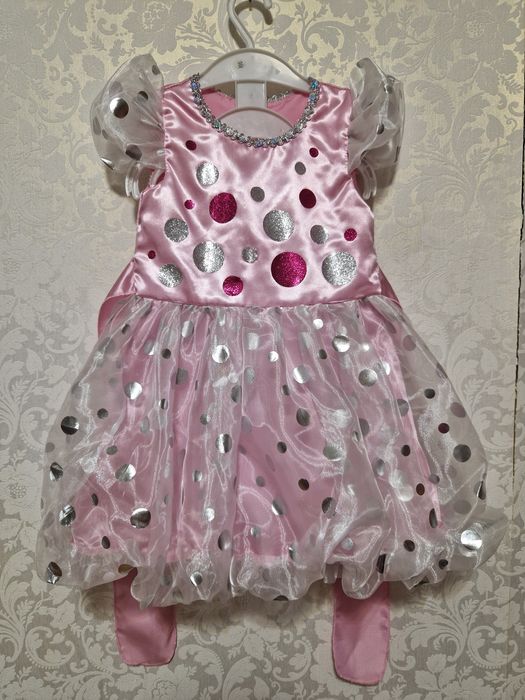 Продам новогоднее платье на девочку