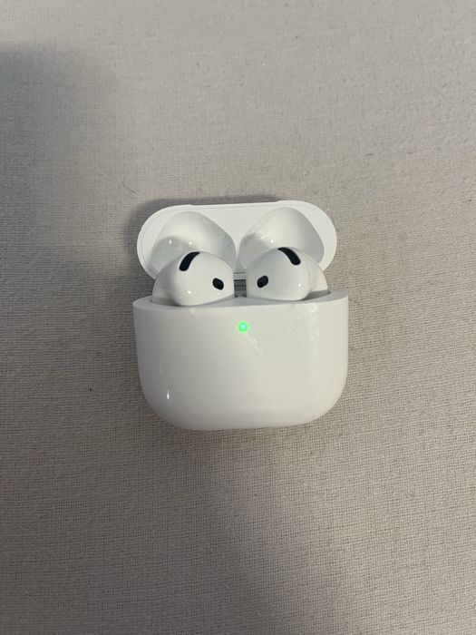 airpods 4 noise cancelling