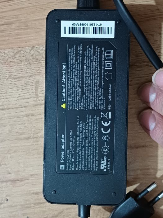 Incarcator 42v pentru trotineta XIAOMI M365 etc

#5
