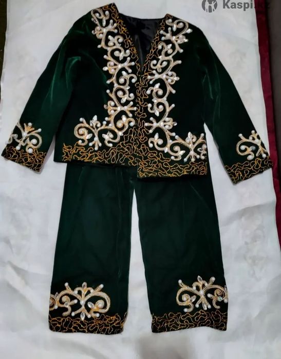 Национальный костюмы