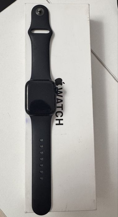 Продам Apple Watch SE gen2 40мм