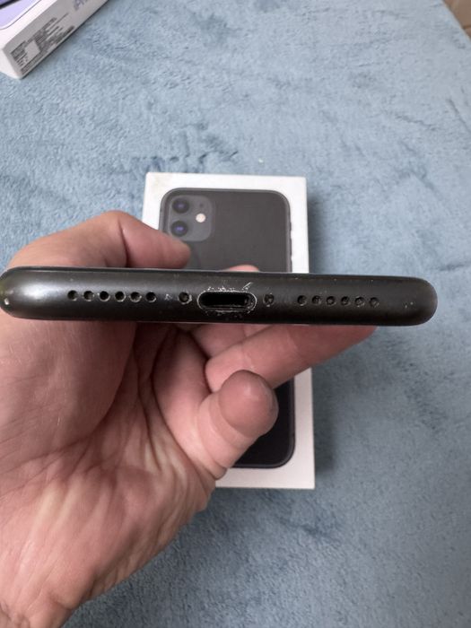 Iphone 11, black 64GB