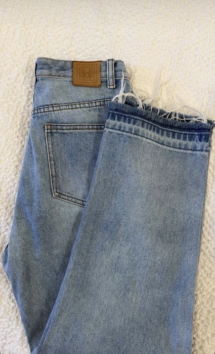 Продаи Джинсы toteme