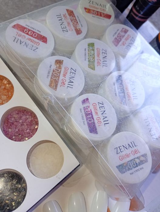 De vânzare kit de unghii