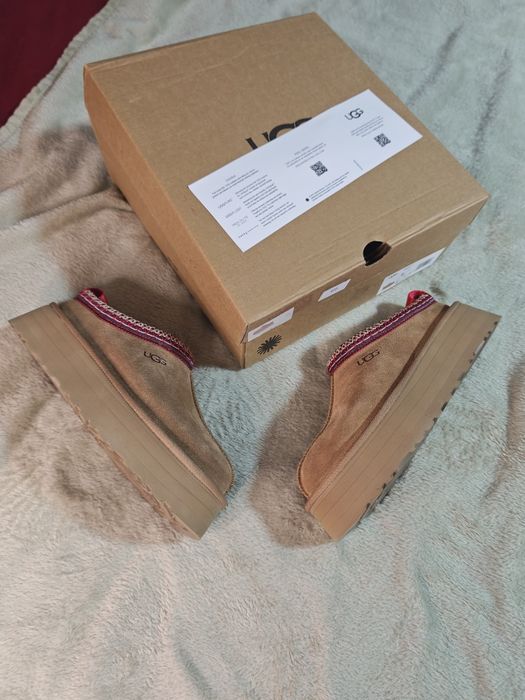 UGG tazz mărimea 37