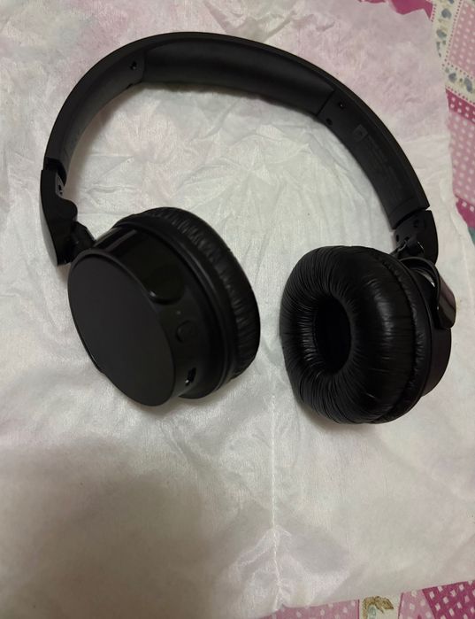 Слушалки Philips Безжични/Bluetooth чисто нови