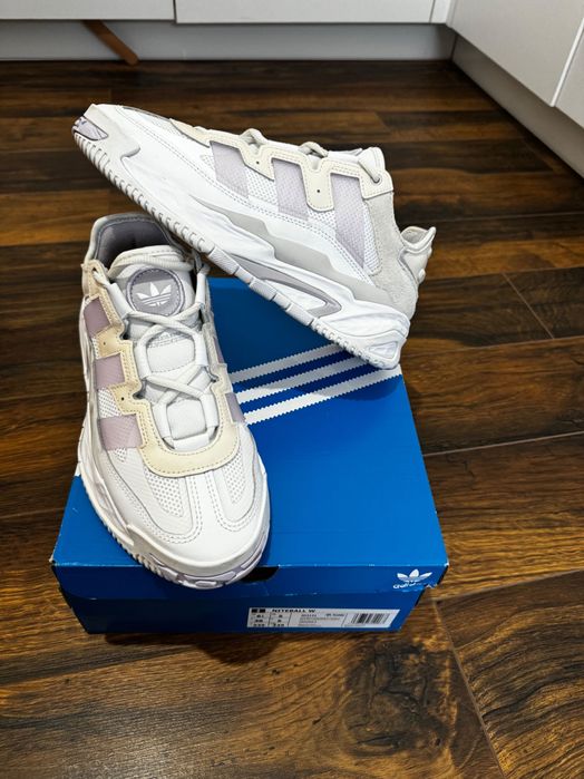 Дамски маратонки Адидас