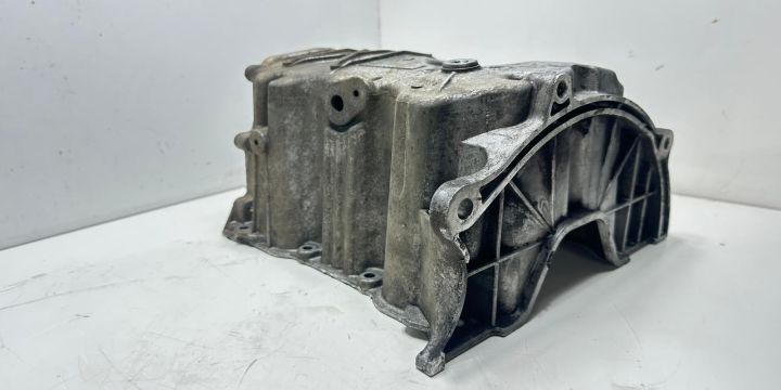 Baie ulei 1.0 i 111112161R Dacia Logan a 2-a generatie (facelift) ser