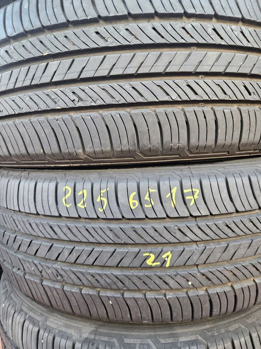 Гуми 225/65/17 дот21