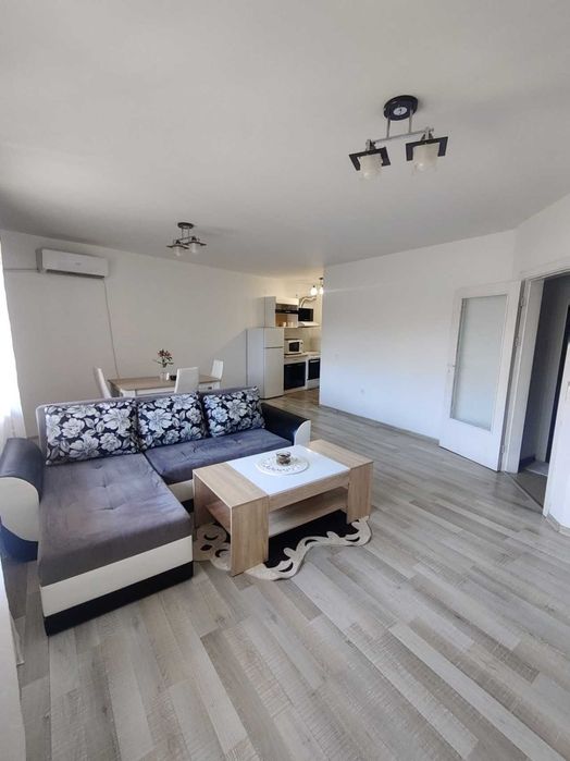 Двустаен апартамент в Центъра