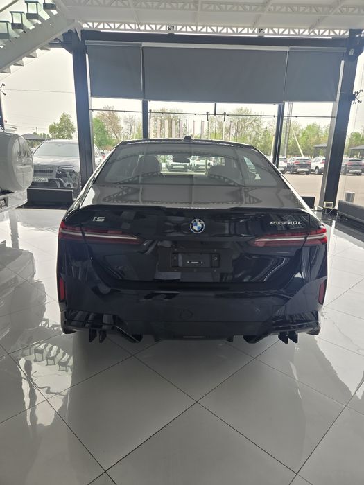 Bmw i5 edrive 40l
