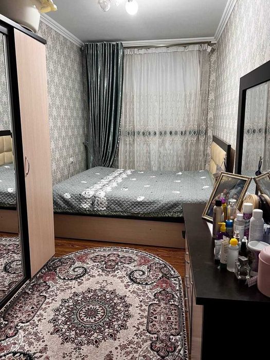 Продаю квартиру Яшнабадский р-он Авиасозлар-4, 2-х ком 3-этаж 50м2
