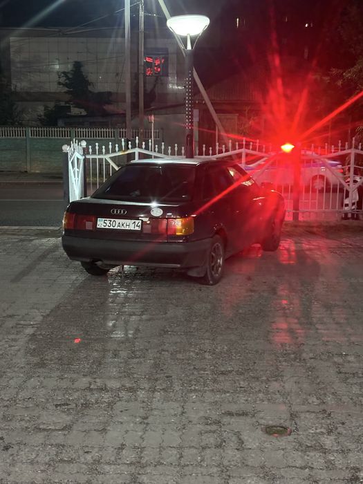 Ауди 80 б3 ………..