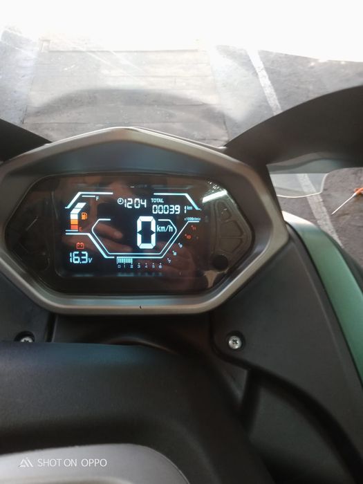 Продам макси-скутер