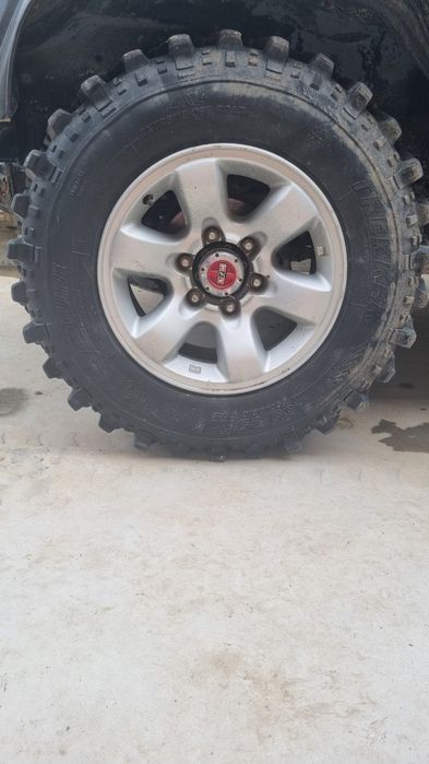 Mitsubishi pajero mk1
