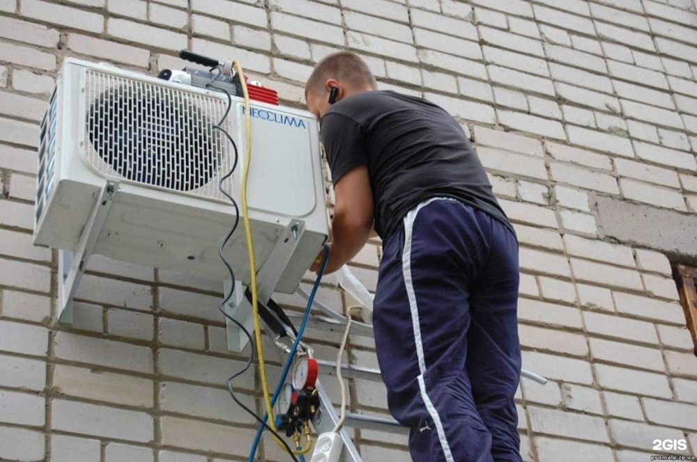 Установка  кондиционера