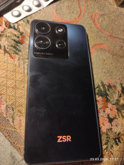 Обменяю телефон на