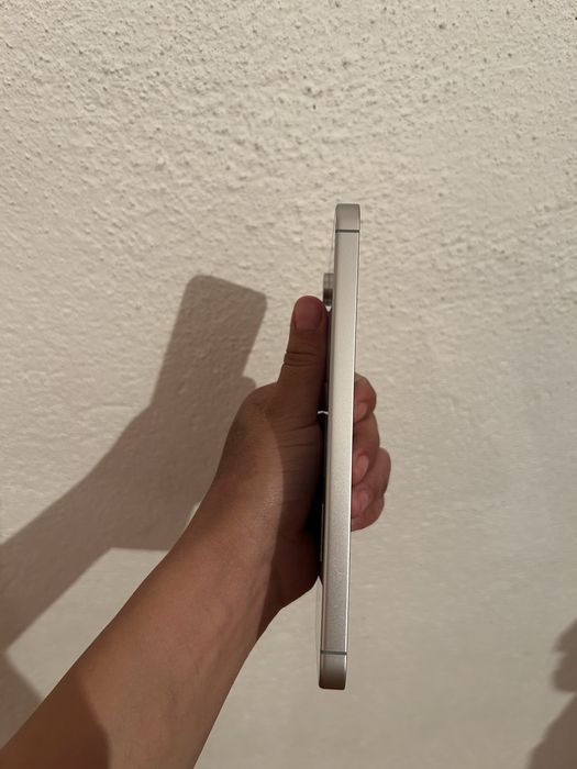 Samsung S24 FE g